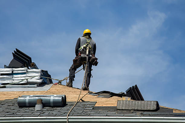 Professional Gutter Installation technician working in Hopewell, VA